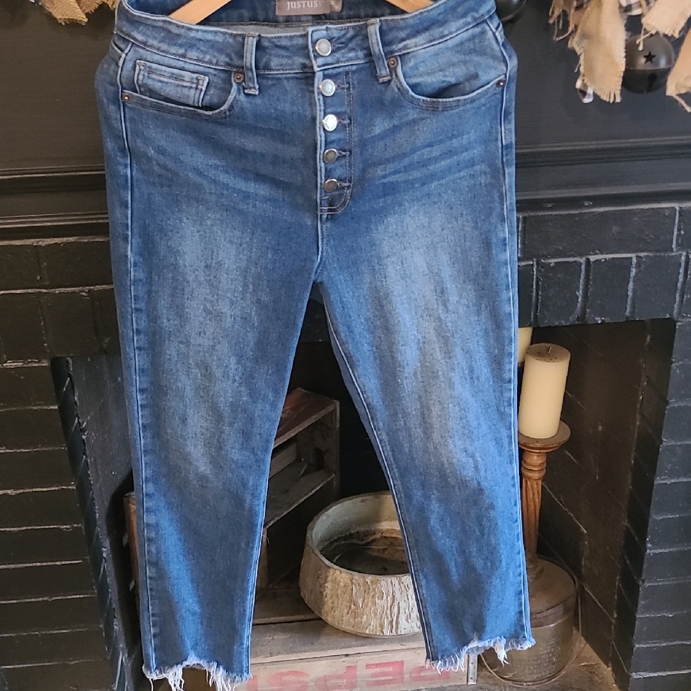 Just USA Distressed Ankle Jeans in Blue